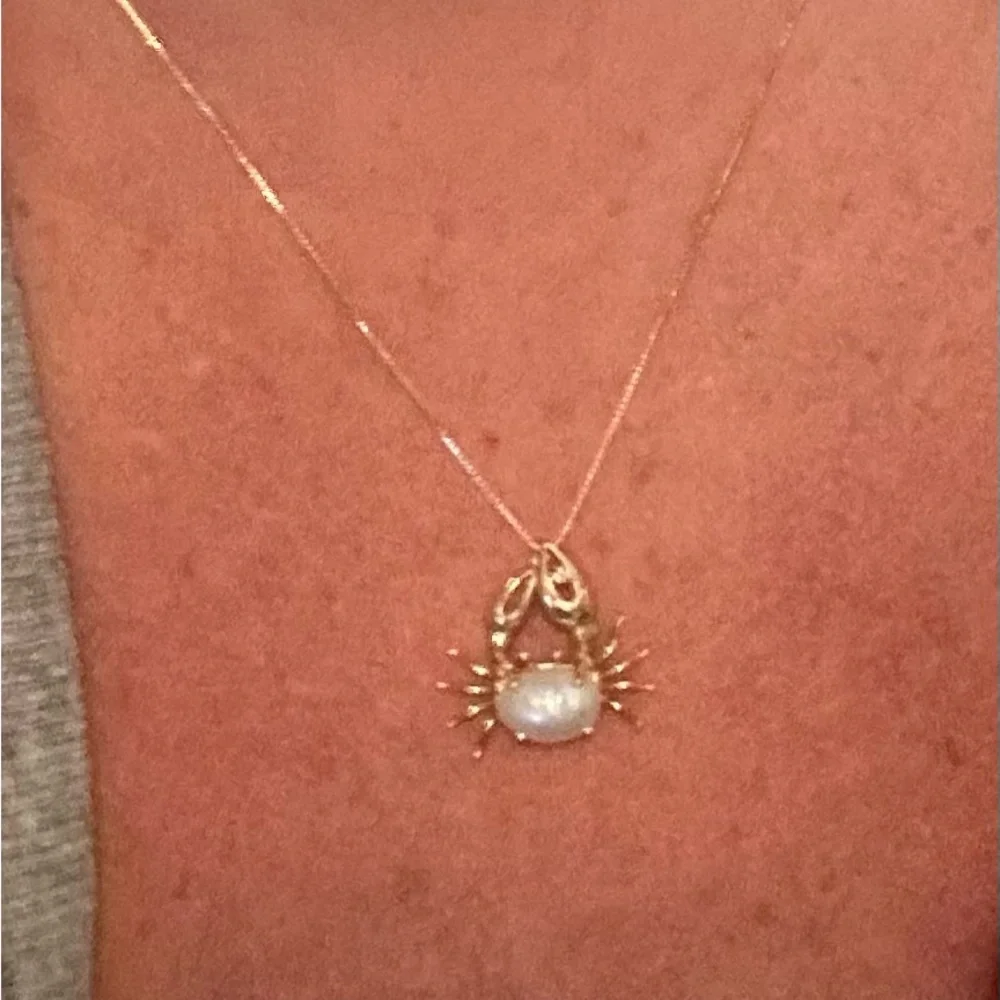 Authentic Gold Crab Pendant Necklace with Pearl and Diamond - Picture 2 of 6
